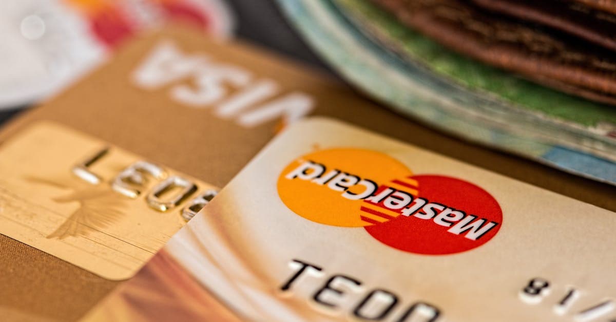Cover Image for Credit Card Savvy: Navigating Rewards, Interest Rates, and Benefits
