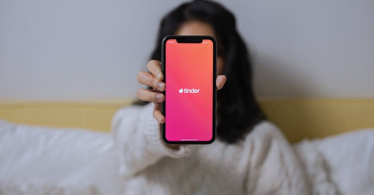 Cover Image for Beyond Swipes: How Dating Apps Transform Modern Relationships